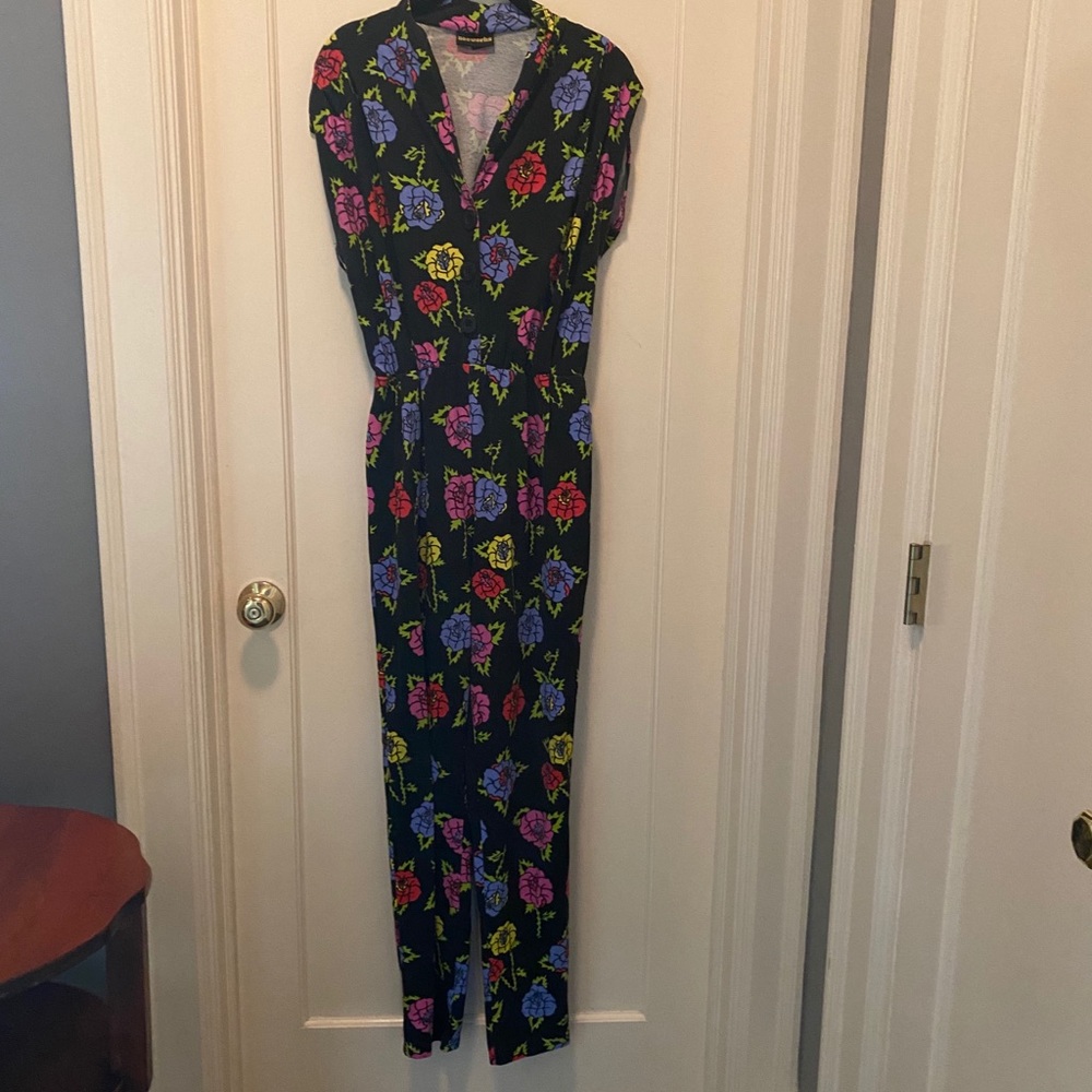 Nooworks Magic Suit Roses
